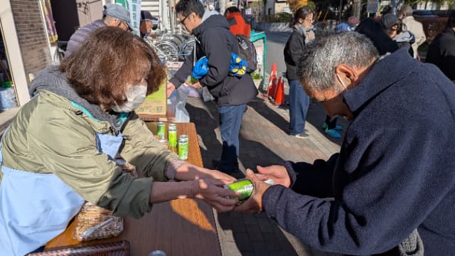 最後にささやかな手土産をお渡し